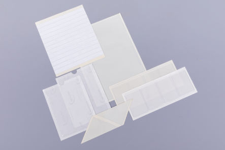 Pochettes adhésives ou aimantées